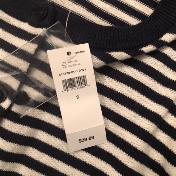 NWT GAP STRIPED CARDIGAN - Picture 2 of 7